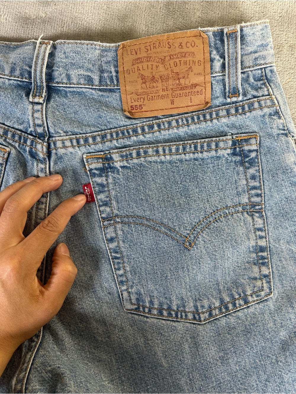 Levi’s vintage Classic Women's Denim Cutoff Shorts - Light Blue guys fit - Picture 5 of 9